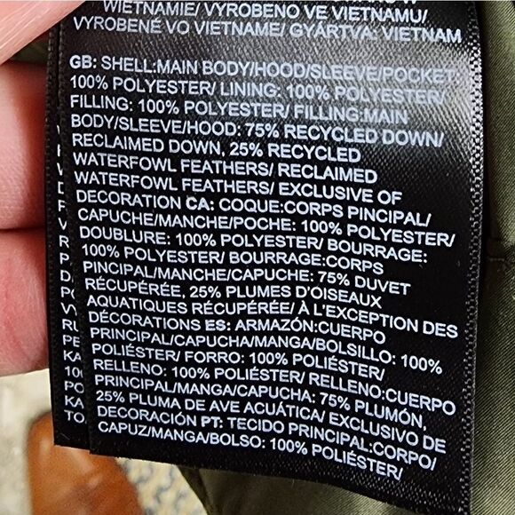 The North Face Gotham Jacket (Tiny Tiny Hole) - Picture 9 of 10